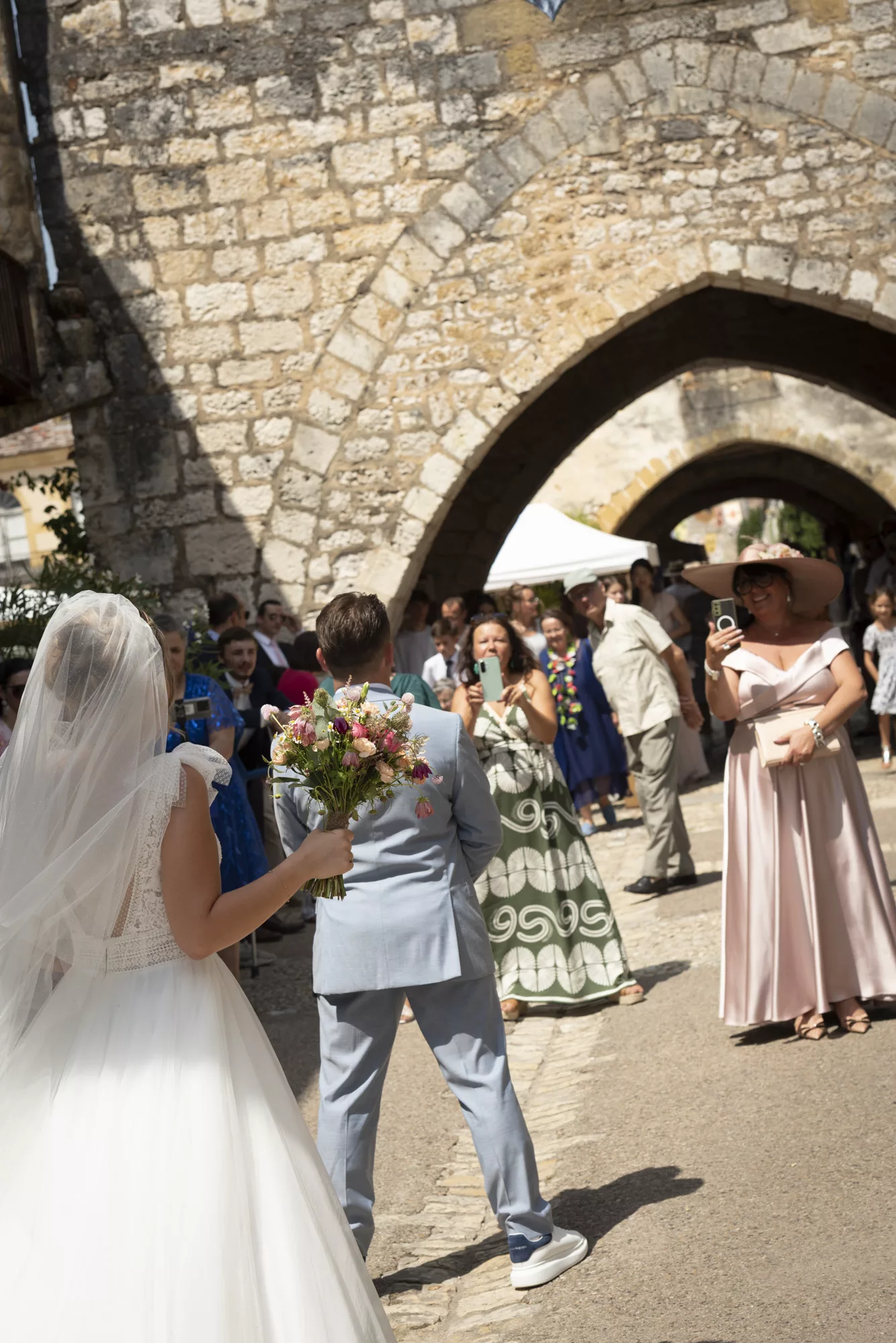 mariage Monpazier préparatifs / cérémonie / banquet