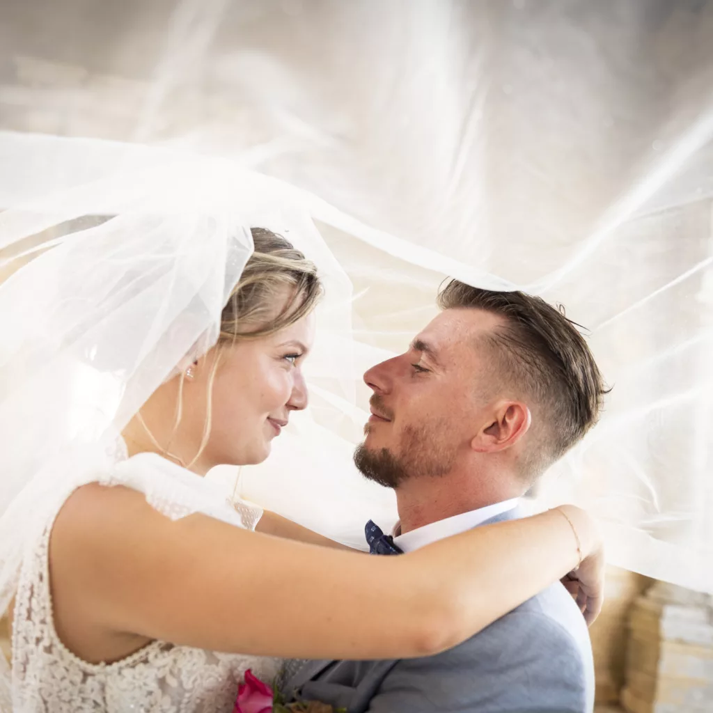 mariage Monpazier préparatifs / cérémonie / banquet