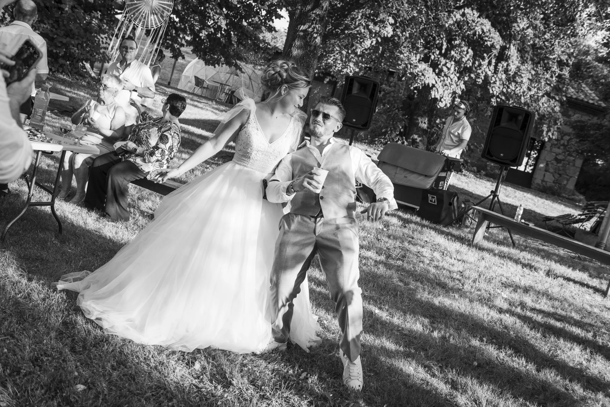 mariage Monpazier préparatifs / cérémonie / banquet